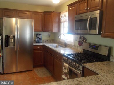 2158 Crest Cir, Bryans Road, MD 20616 - photo 4