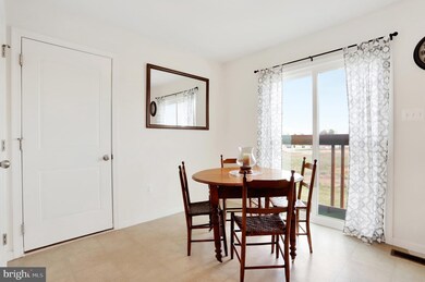 135 Singleton Way, Martinsburg, WV 25403 - photo 5