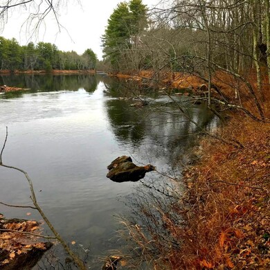13 Hummingbird Ln, Standish, ME 04091 - photo 2