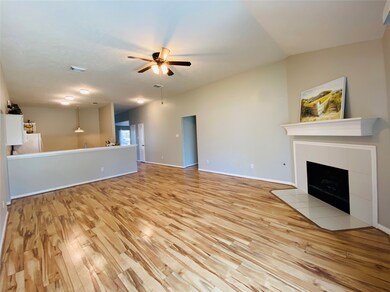 1404 Helmsley Dr, Rosenberg, TX 77471 - photo 6