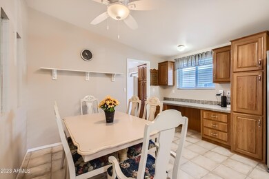 08 Dining Room