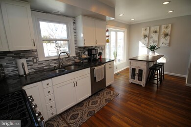 1306 Fredrick Blvd, Reading, PA 19605 - photo 7