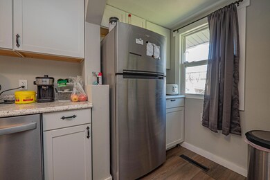 1059 Bond St, Moberly, MO 65270 - photo 6