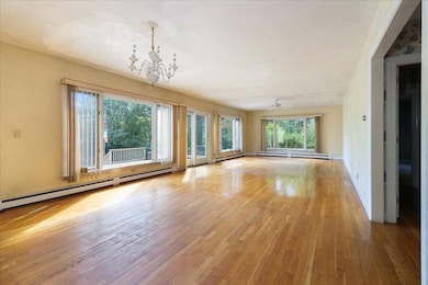 04-Living Room