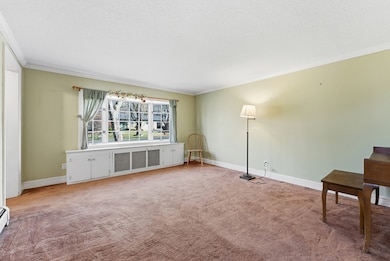 289 Morgan St, South Hadley, MA 01075 - photo 3