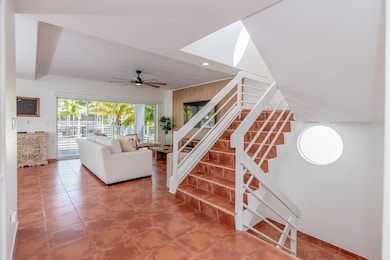 02-Stairs-Living_24