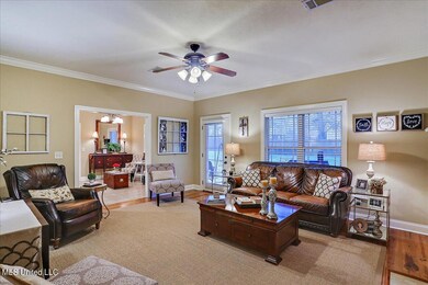 02-303 E Brandon Ct