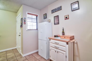 003_Kitchen