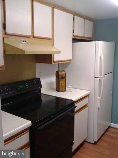 48 Dendron Ct, Parkville, MD 21234 - photo 6