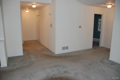 116 Lindfield Cir, Macungie, PA 18062 - photo 5