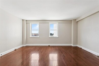 1205 Saint Charles Ave unit 506, New Orleans, LA 70130 - photo 2