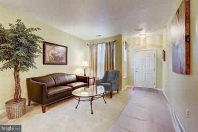 327 Chancellor Dr, Woodbury, NJ 08096 - photo 5