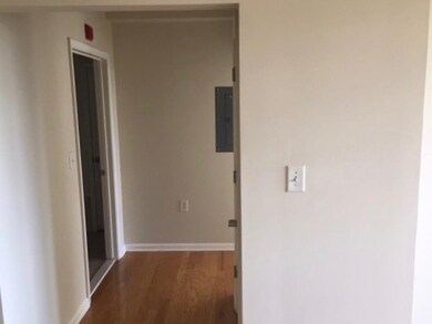 4 Constellation Place unit 406, Jersey City, NJ 07305 - photo 7