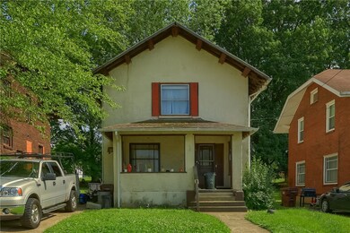 Here we can see the nice sized front porch-