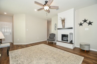 23947 Bushel Park Dr, Hockley, TX 77447 - photo 6