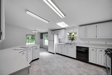 6444 N Woodridge Dr, Michigan City, IN 46360 - photo 7