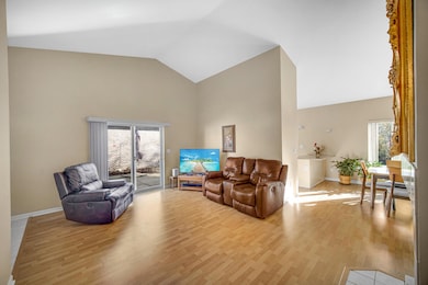 357 Azalea Dr, Hobart, IN 46342 - photo 3