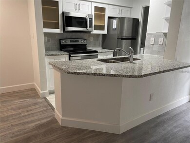 236 Afton Square unit 305, Altamonte Springs, FL 32714 - photo 4