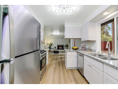 6050 SW Cross Creek Dr, Beaverton, OR 97007 - photo 7