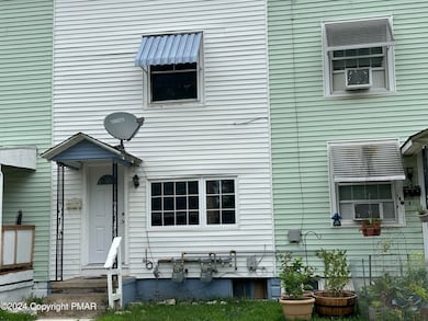 10 Linden St, Stroudsburg, PA 18360 - photo 2