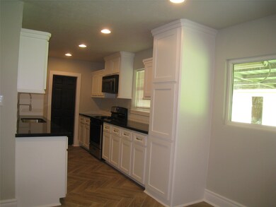 918 Pilot Point Dr, Houston, TX 77038 - photo 6