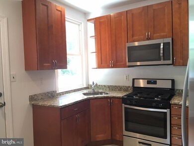 7100 E Chesapeake St, Hyattsville, MD 20785 - photo 4