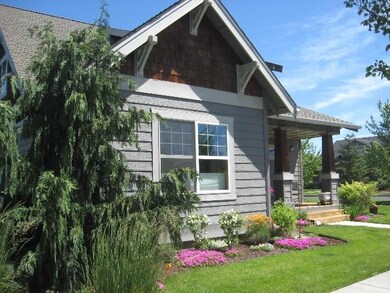 1535 NW Ivy Ave, Redmond, OR 97756 - photo 3