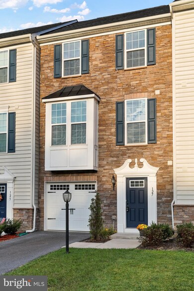 127 Trout Lily Dr, Lake Frederick, VA 22630 - photo 4