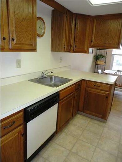 1118 Putnam Blvd unit 90, Wallingford, PA 19086 - photo 7
