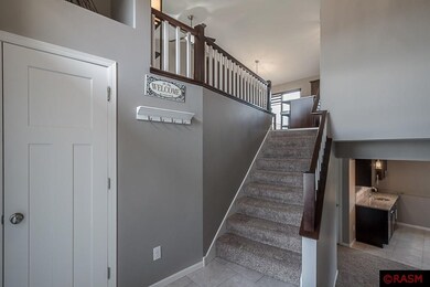 137 Timberwolf Ct, Mankato, MN 56001 - photo 2