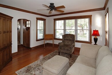 1181 Gunderson Ave, Oak Park, IL 60304 - photo 7