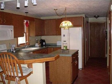 20 Windy Hill Dr, Wareham, MA 02576 - photo 2