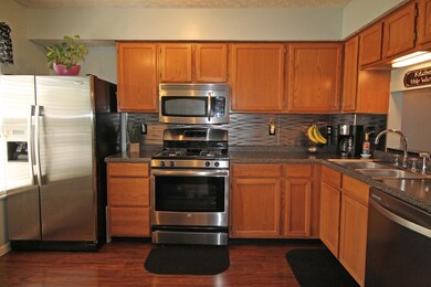 5616 Chesterview Dr, Galloway, OH 43119 - photo 4