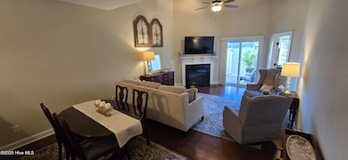 1805 Fox Den Way unit 3, Greenville, NC 27858 - photo 7