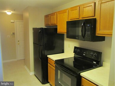 9605 Lake Pointe Ct unit 204, Upper Marlboro, MD 20774 - photo 6