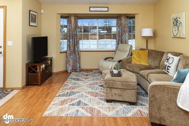 03-Living Room_DMD_2636