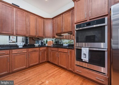 10737 Mcgregor Dr, Columbia, MD 21044 - photo 7