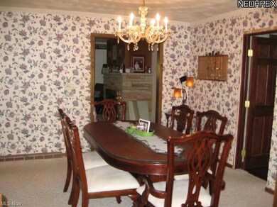 Formal Dining
