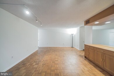 103 W Montgomery Ave unit 5B, Ardmore, PA 19003 - photo 6