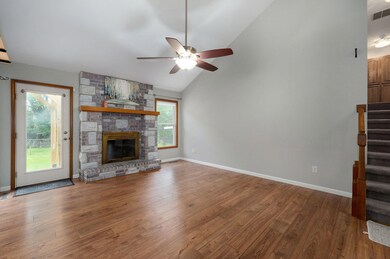 3658 W Maplewood Street-7