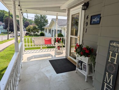 491 Platt St, Lansing, IA 52151 - photo 3