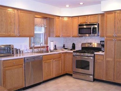 186 Great Neck Rd, Wareham, MA 02571 - photo 4