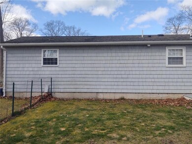 845 Read St, Attleboro, MA 02703 - photo 3
