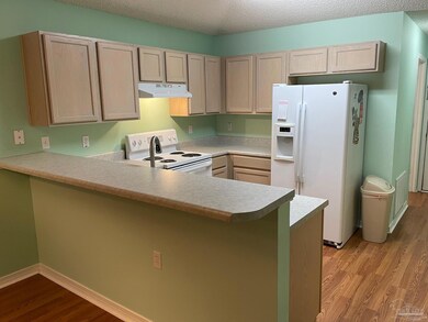 2519 Trailwood Dr, Cantonment, FL 32533 - photo 4