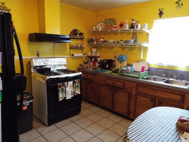 11 De Boll St, Houston, TX 77022 - photo 7