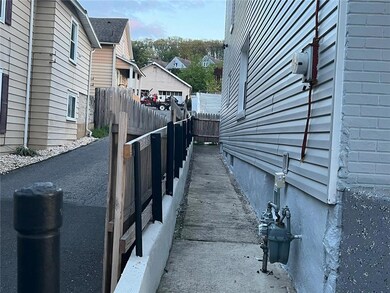 1438 E 5th St, Bethlehem, PA 18015 - photo 2