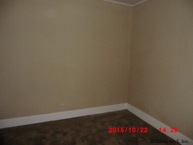 2866 Broadway, Schenectady, NY 12306 - photo 5