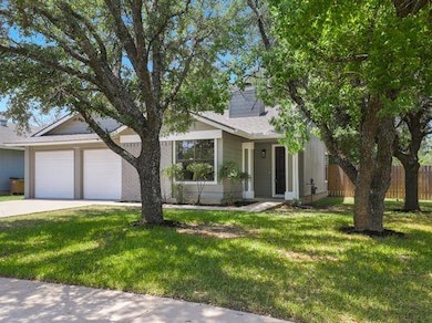 13024 Garfield Ln, Austin, TX 78727 - photo 2