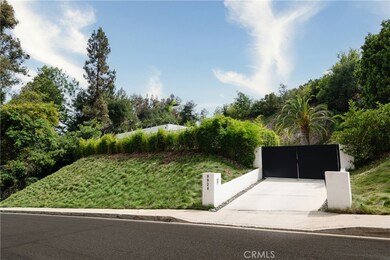 9924 Liebe Dr, Beverly Hills, CA 90210 - photo 2