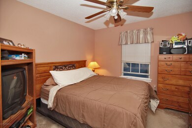 88 Players Cir, Tinton Falls, NJ 07724 - photo 7